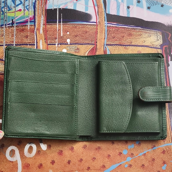 Green Louis Vuitton Epi Snap Wallet - Picture 3 of 16